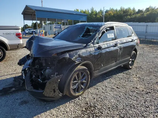 3VV3B7AX2RM013811 2024 VOLKSWAGEN TIGUAN - Image 1