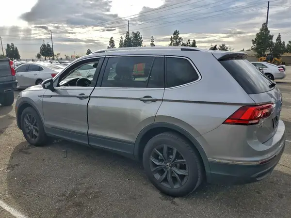 3VV3B7AX2RM061146 2024 VOLKSWAGEN TIGUAN - Image 2