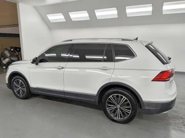3VV3B7AX3JM005897 2018 VOLKSWAGEN TIGUAN - Image 2