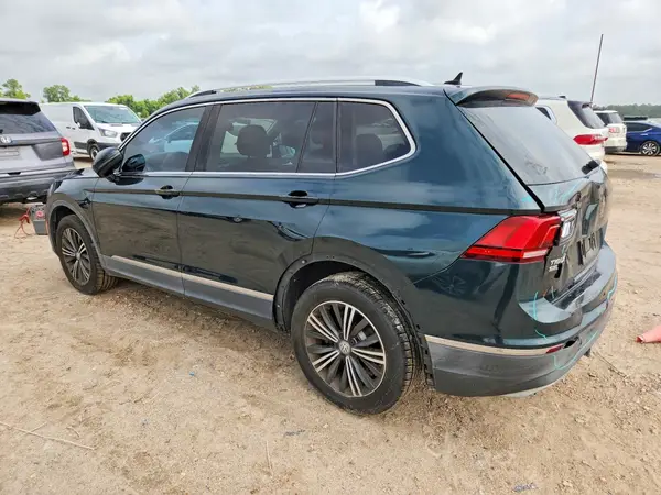 3VV3B7AX3JM013787 2018 VOLKSWAGEN TIGUAN - Image 2