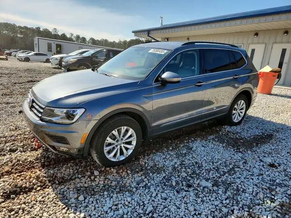 3VV3B7AX3JM030704 2018 VOLKSWAGEN TIGUAN - Image 1