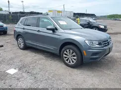 3VV3B7AX3JM049284 2018 VOLKSWAGEN TIGUAN