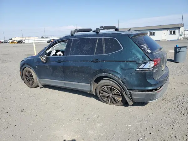 3VV3B7AX3JM052136 2018 VOLKSWAGEN TIGUAN - Image 2
