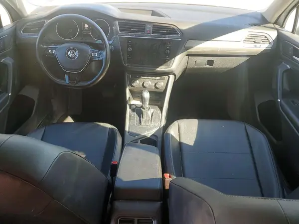3VV3B7AX3JM054226 2018 VOLKSWAGEN TIGUAN - Image 8