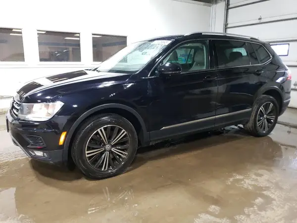 3VV3B7AX3JM068322 2018 VOLKSWAGEN TIGUAN - Image 1