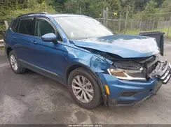 3VV3B7AX3JM092801 2018 VOLKSWAGEN TIGUAN