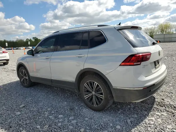 3VV3B7AX3JM105112 2018 VOLKSWAGEN TIGUAN - Image 2