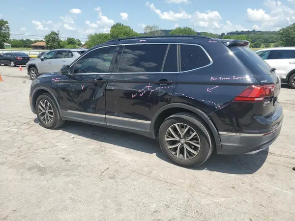 3VV3B7AX3JM137655 2018 VOLKSWAGEN TIGUAN - Image 2