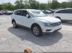 3VV3B7AX3JM161647 2018 VOLKSWAGEN TIGUAN