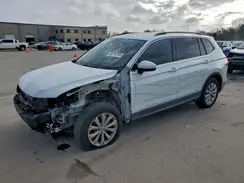 3VV3B7AX3JM176262 2018 VOLKSWAGEN TIGUAN