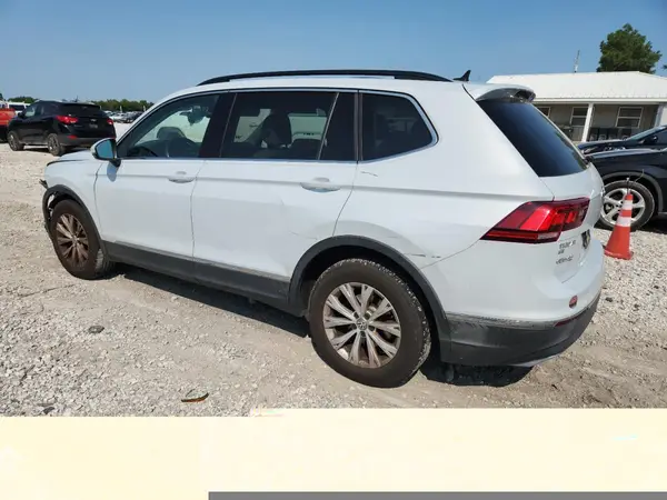 3VV3B7AX3JM187925 2018 VOLKSWAGEN TIGUAN - Image 2