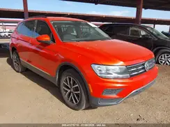 3VV3B7AX3JM190422 2018 VOLKSWAGEN TIGUAN
