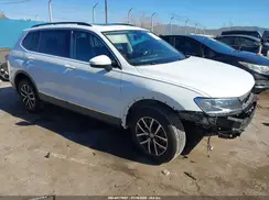 3VV3B7AX3JM208787 2018 VOLKSWAGEN TIGUAN