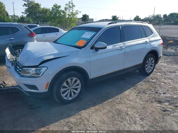 3VV3B7AX3JM214346 2018 VOLKSWAGEN TIGUAN - Image 2