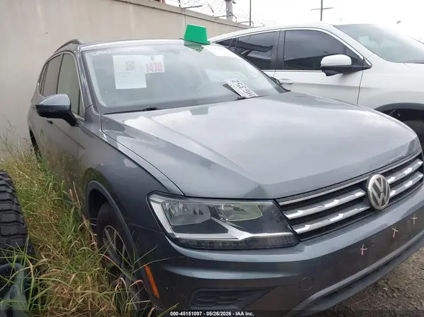 3VV3B7AX3KM040134 2019 VOLKSWAGEN TIGUAN - Image 1