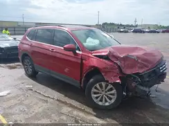 3VV3B7AX3KM050324 2019 VOLKSWAGEN TIGUAN