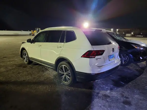 3VV3B7AX3KM056088 2019 VOLKSWAGEN TIGUAN - Image 2