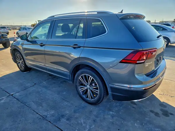3VV3B7AX3KM060531 2019 VOLKSWAGEN TIGUAN - Image 2