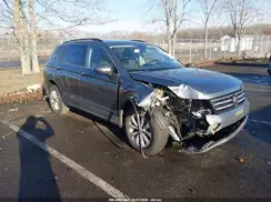 3VV3B7AX3KM067706 2019 VOLKSWAGEN TIGUAN