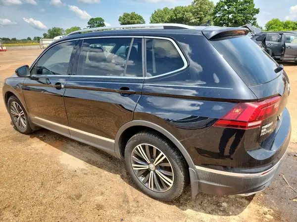 3VV3B7AX3KM133591 2019 VOLKSWAGEN TIGUAN - Image 2