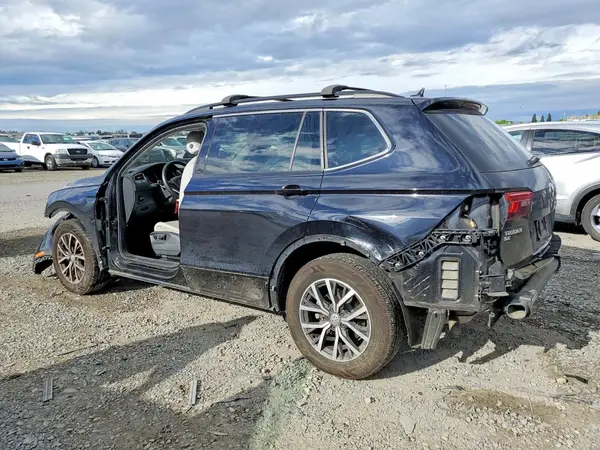 3VV3B7AX3LM037624 2020 VOLKSWAGEN TIGUAN - Image 2