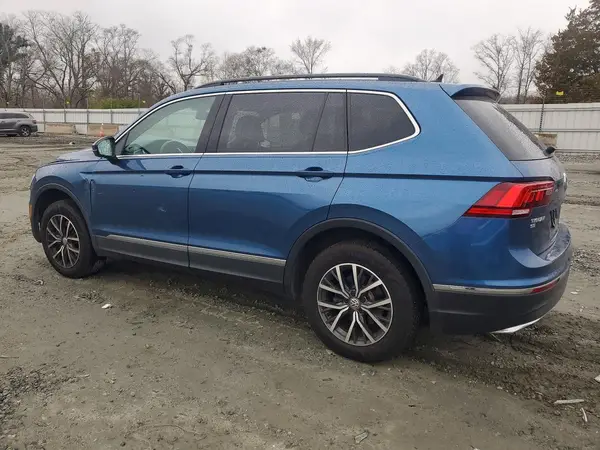 3VV3B7AX3LM076021 2020 VOLKSWAGEN TIGUAN - Image 2