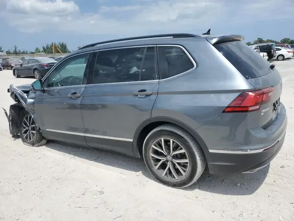 3VV3B7AX3LM088556 2020 VOLKSWAGEN TIGUAN - Image 2