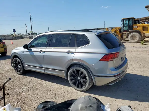 3VV3B7AX3LM105677 2020 VOLKSWAGEN TIGUAN - Image 2
