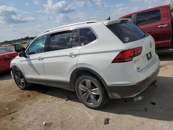 3VV3B7AX3LM107221 2020 VOLKSWAGEN TIGUAN - Image 2