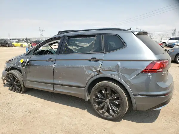 3VV3B7AX3LM147783 2020 VOLKSWAGEN TIGUAN - Image 2