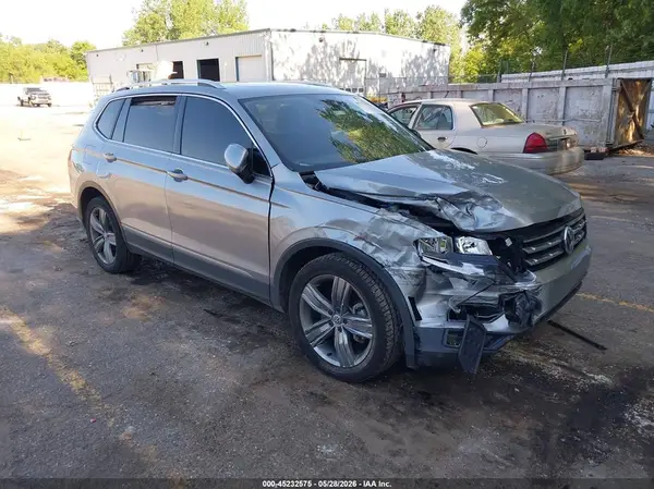 3VV3B7AX3MM027287 2021 VOLKSWAGEN TIGUAN - Image 1