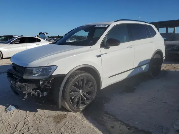 3VV3B7AX3MM033882 2021 VOLKSWAGEN TIGUAN - Image 1