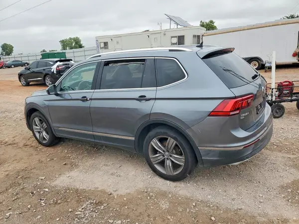 3VV3B7AX3MM037320 2021 VOLKSWAGEN TIGUAN - Image 2