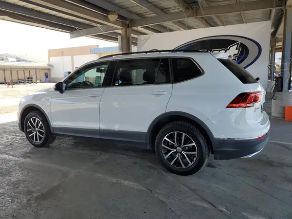 3VV3B7AX3MM047670 2021 VOLKSWAGEN TIGUAN - Image 2