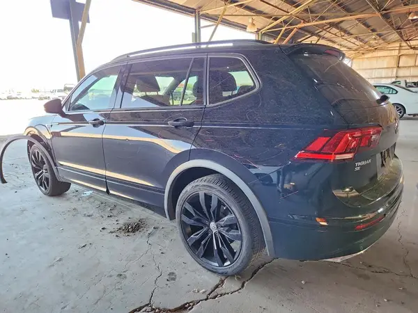 3VV3B7AX3MM052898 2021 VOLKSWAGEN TIGUAN - Image 2