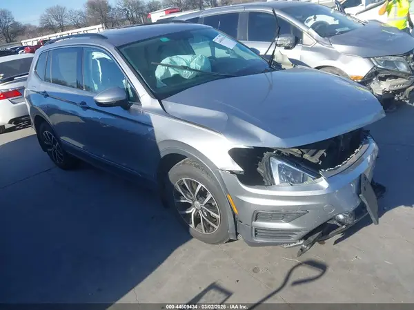3VV3B7AX3MM058653 2021 VOLKSWAGEN TIGUAN - Image 1
