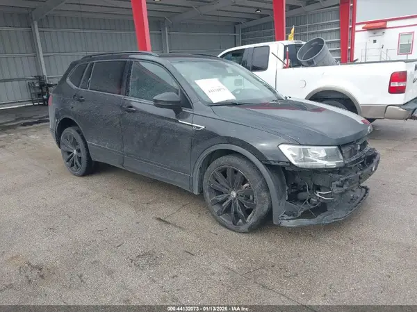 3VV3B7AX3MM100450 2021 VOLKSWAGEN TIGUAN - Image 1