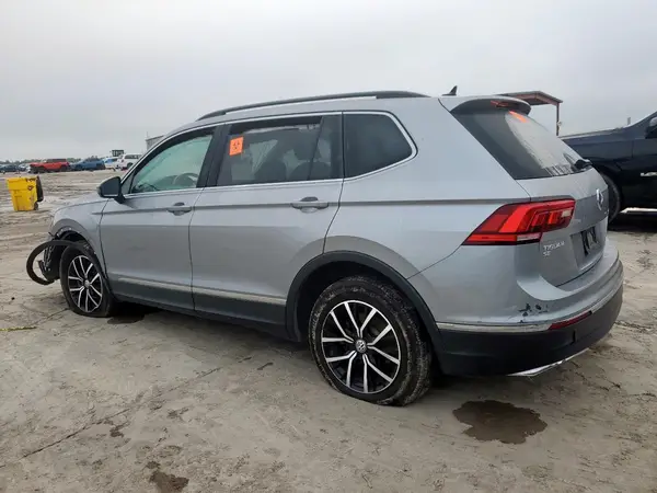 3VV3B7AX3MM126224 2021 VOLKSWAGEN TIGUAN - Image 2