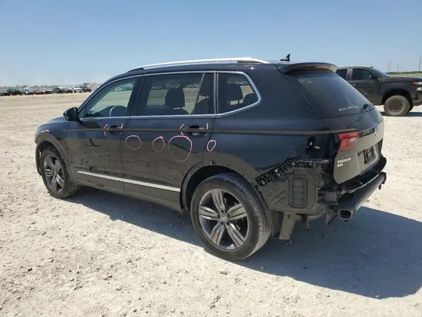3VV3B7AX3MM127566 2021 VOLKSWAGEN TIGUAN - Image 2