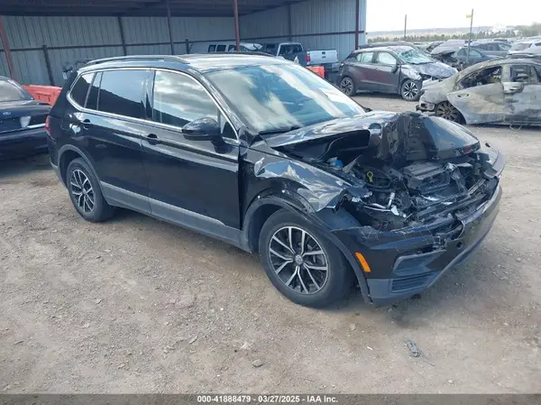 3VV3B7AX3MM157702 2021 VOLKSWAGEN TIGUAN - Image 1