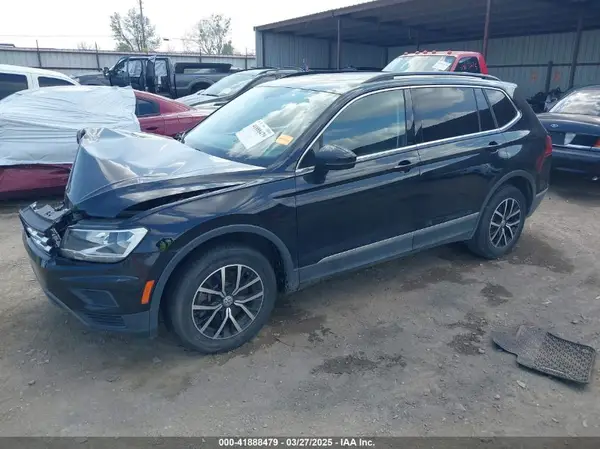 3VV3B7AX3MM157702 2021 VOLKSWAGEN TIGUAN - Image 2