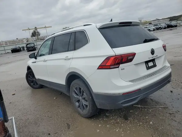 3VV3B7AX3NM012340 2022 VOLKSWAGEN TIGUAN - Image 2