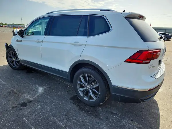 3VV3B7AX3NM047833 2022 VOLKSWAGEN TIGUAN - Image 2