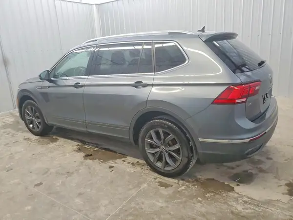 3VV3B7AX3NM055897 2022 VOLKSWAGEN TIGUAN - Image 2
