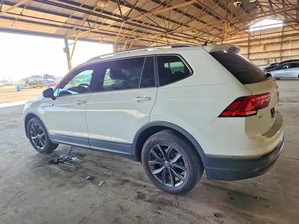 3VV3B7AX3NM080394 2022 VOLKSWAGEN TIGUAN - Image 2
