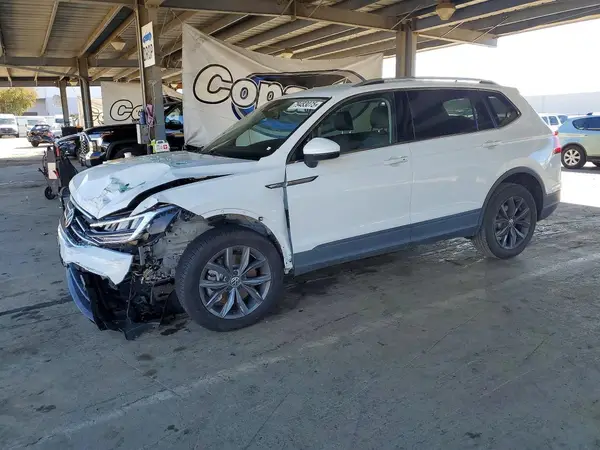 3VV3B7AX3NM119520 2022 VOLKSWAGEN TIGUAN - Image 1