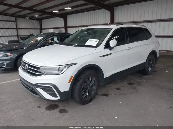 3VV3B7AX3NM169835 2022 VOLKSWAGEN TIGUAN - Image 2