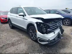 3VV3B7AX3NM176770 2022 VOLKSWAGEN TIGUAN