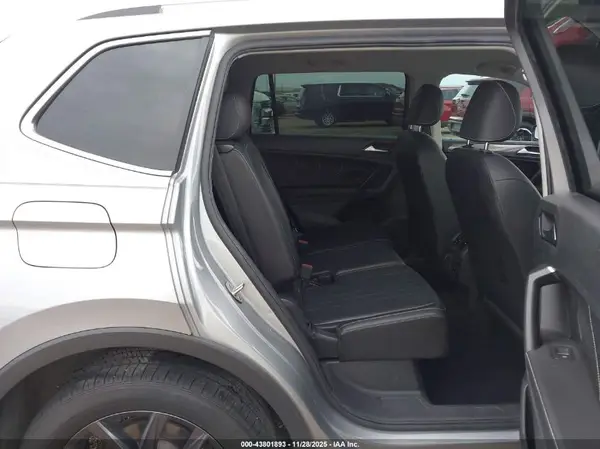 3VV3B7AX3PM064022 2023 VOLKSWAGEN TIGUAN - Image 8