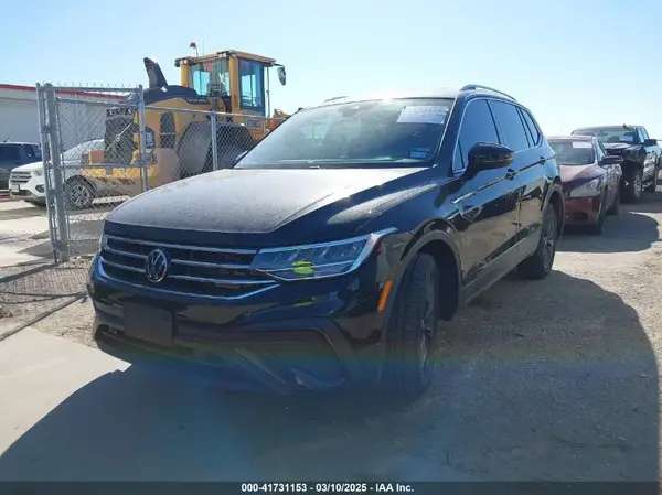3VV3B7AX3PM085470 2023 VOLKSWAGEN TIGUAN - Image 2